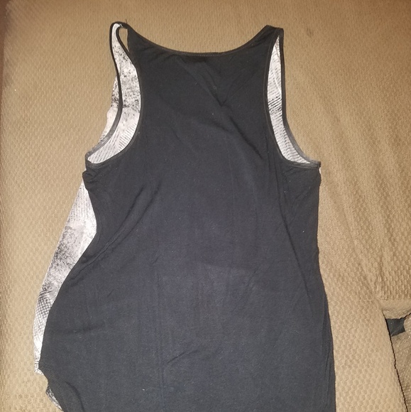 Ladies snake skin pattern top - Picture 2 of 3